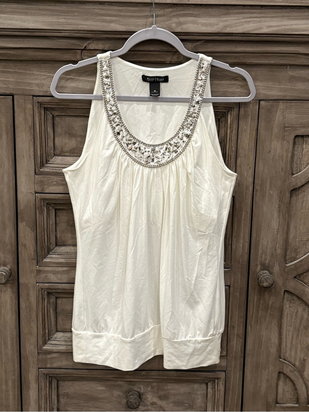 EUC Women’s WHITE HOUSE BLACK MARKET WHBM Sleeveless Beaded Top (Medium)